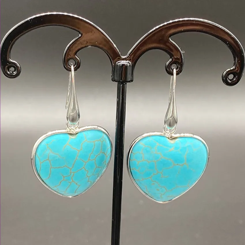 

Romantic Style Silver Plated Love Heart Dangle Earrings Green Turquoises Stone Fashion Jewelry
