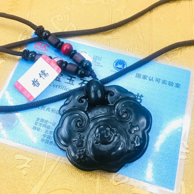 

Send A-level certificate Natural black jade carving wishful luck lock pendant Double-color bead necklace sweater chain