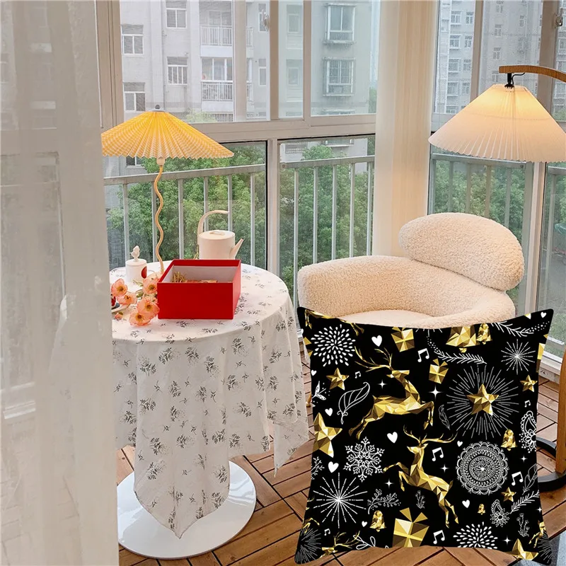 

Christmas Pillowcase Cushion Cover Household Elk Star Snowflake Printing Polyester Peach Skin Square Throw Pillow Cover Case