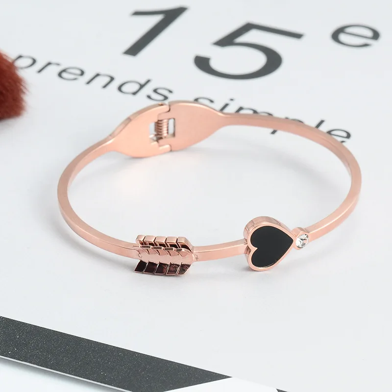 

Love heart arrow female titanium steel bangle fashion jewelry rose gold bracelet black wristlet jewel lover couples women gifts