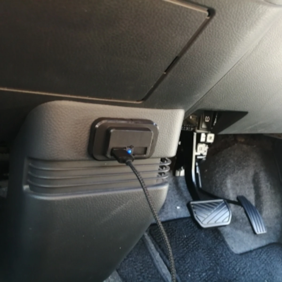 Зарядное устройство с двумя USB портами 4 8 А 3 1 12 В 24 для автомобилей мотоциклов