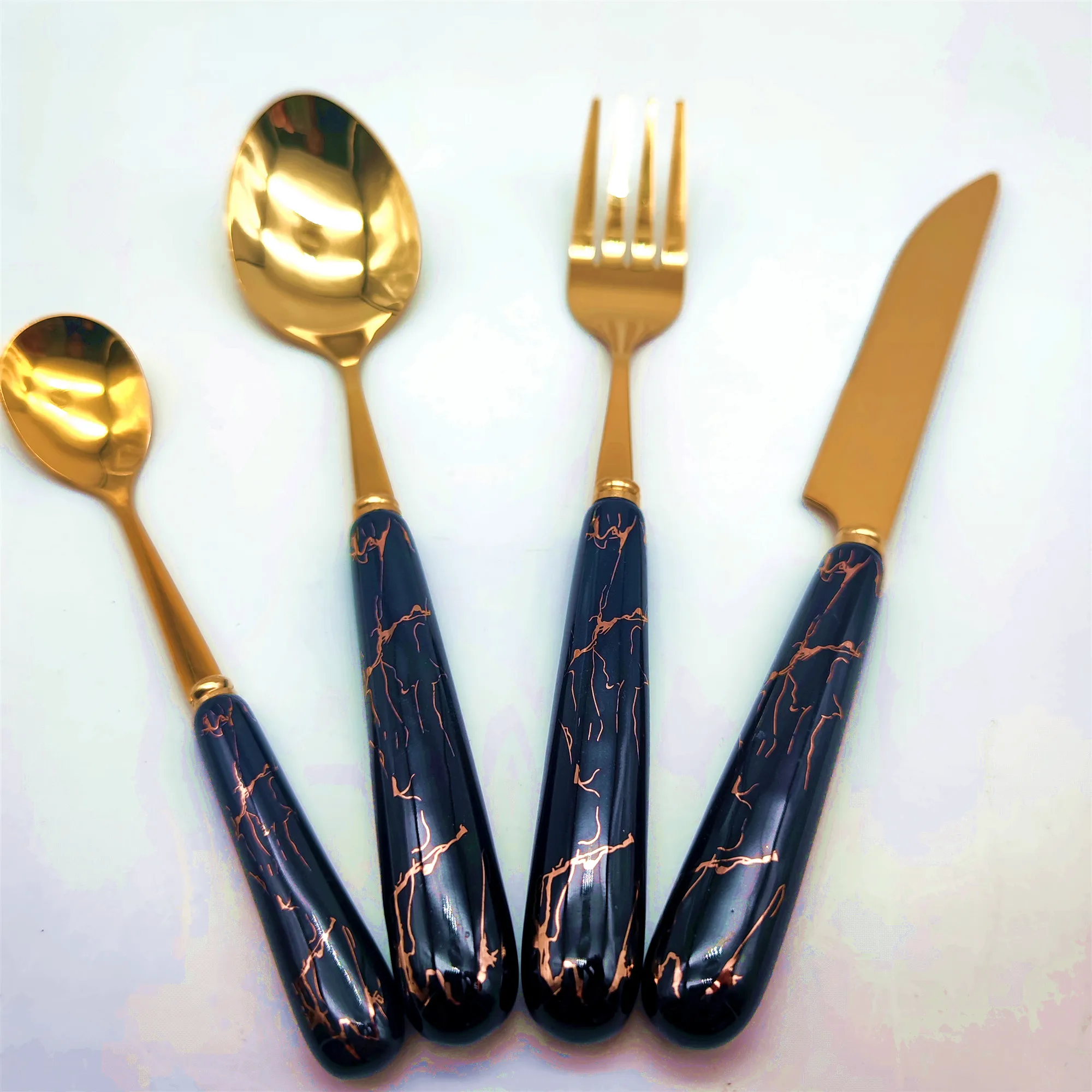 

24pcs Gold Fork Spoon Knife Set Ceramic Handle Dinnerware Dinner Set 304 Stainless Steel Cutlery Tableware Set Dishwasher Safe