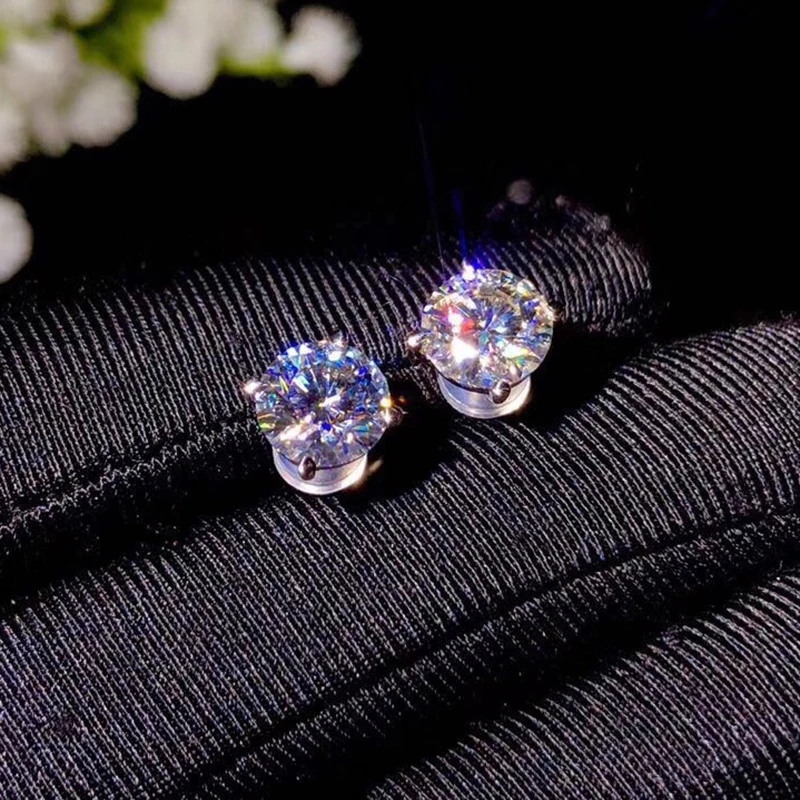 100% Настоящее золото 18 карат серьги гвоздики с муассанитом 2 шт. 1 муассанит