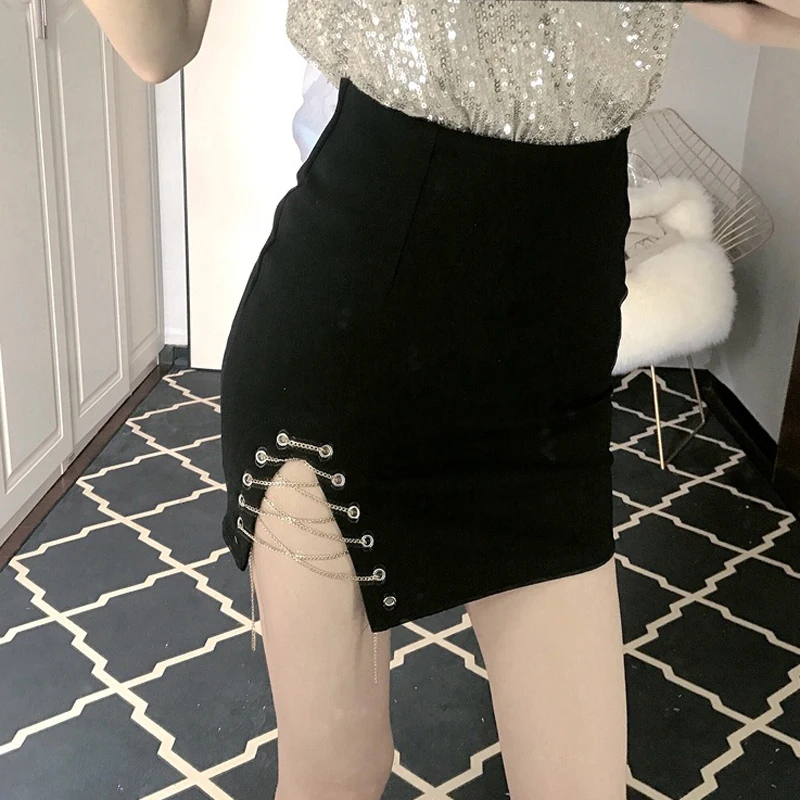 

2020 Vintage New Lace Up Black Skirt Gothic Punk Metal Patchwork High Waist Skirts Women Streetwear Eyelet Bandage Retro Skirts