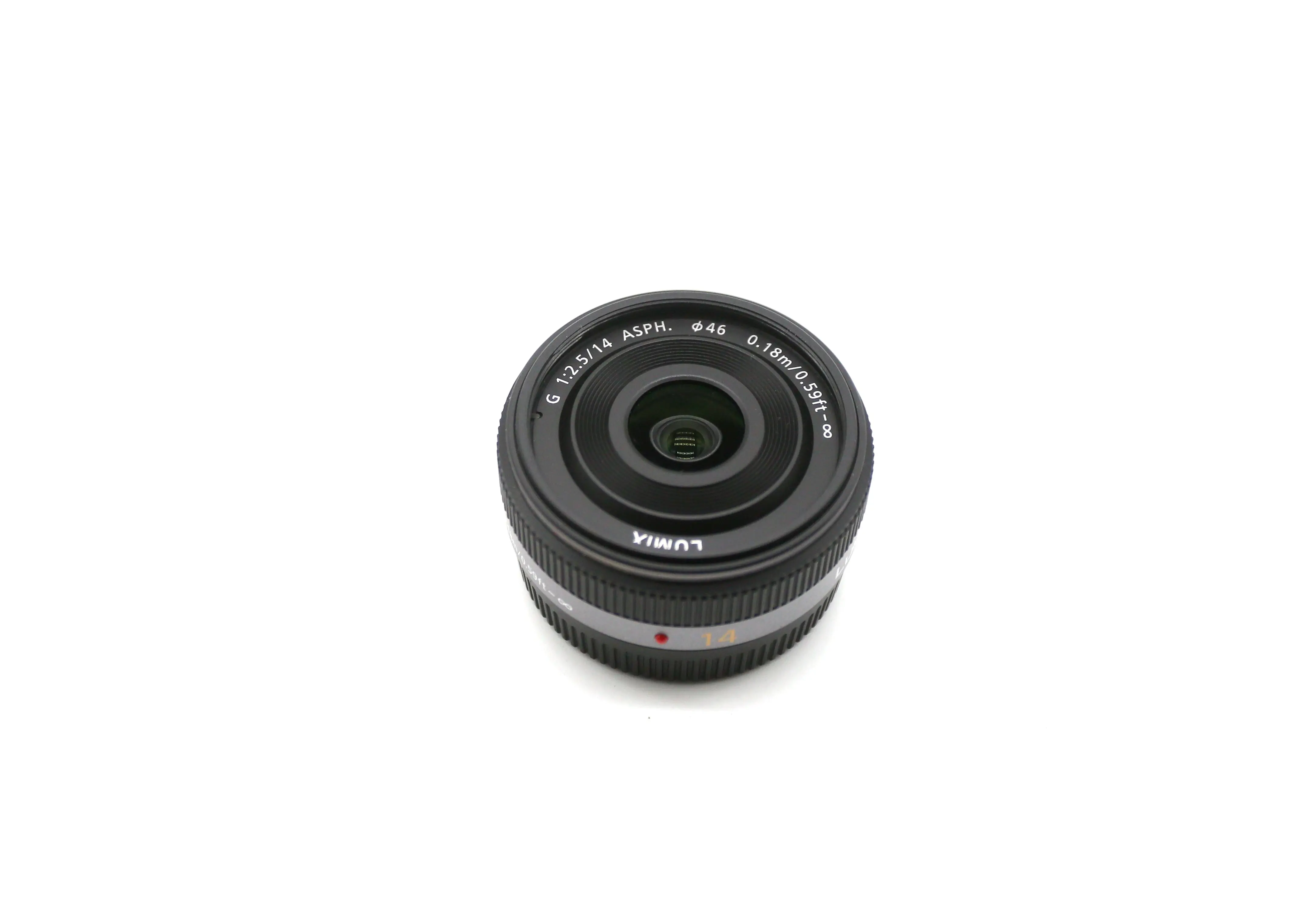 Используется Panasonic Lumix 14 мм f/2,5 объектив Автофокус(AF) Широкоугольный объектив с четырьмя третями Макс сенсор