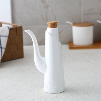 Ceramic Salt Pepper Oil Bottle Set Japan Style Porcelain Olive Soy Seasoning Home Oil Vinegar Bottles Kitchen Cooking Tools