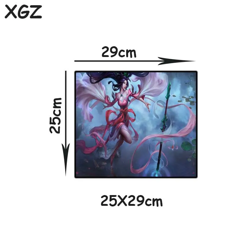 

XGZ Large Gaming Mouse Pad Black Lock Edge Anime Swordsman Cute Fairy Family Computer Desk Mat Non-slip for Lol Csgo Gamer