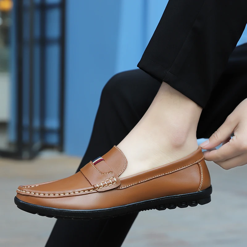 

ALCUBIEREE Genuine Leather Men Loafers Lightweight Flats Driving Shoes Male Slip-on Penny Loafers Breathable Moccasins Footwear