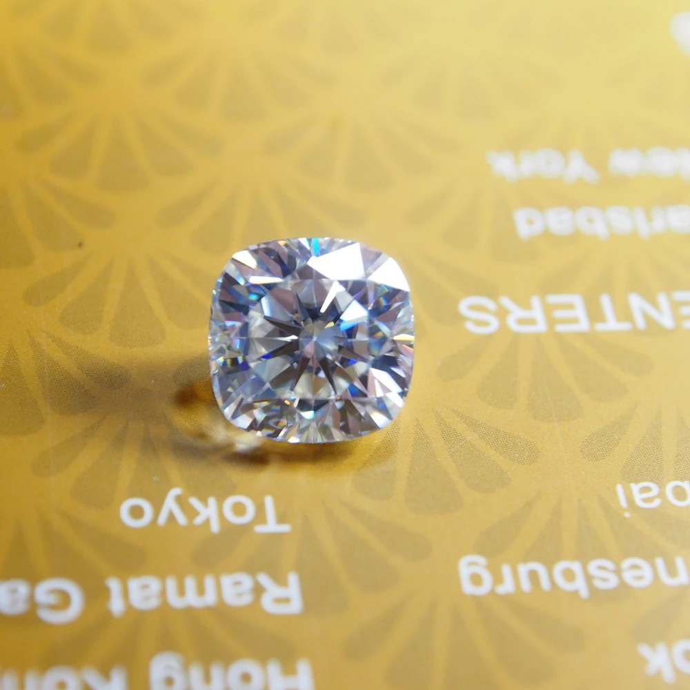 Камни для кольца большого размера бесцветные синтетические камни с муассанитом