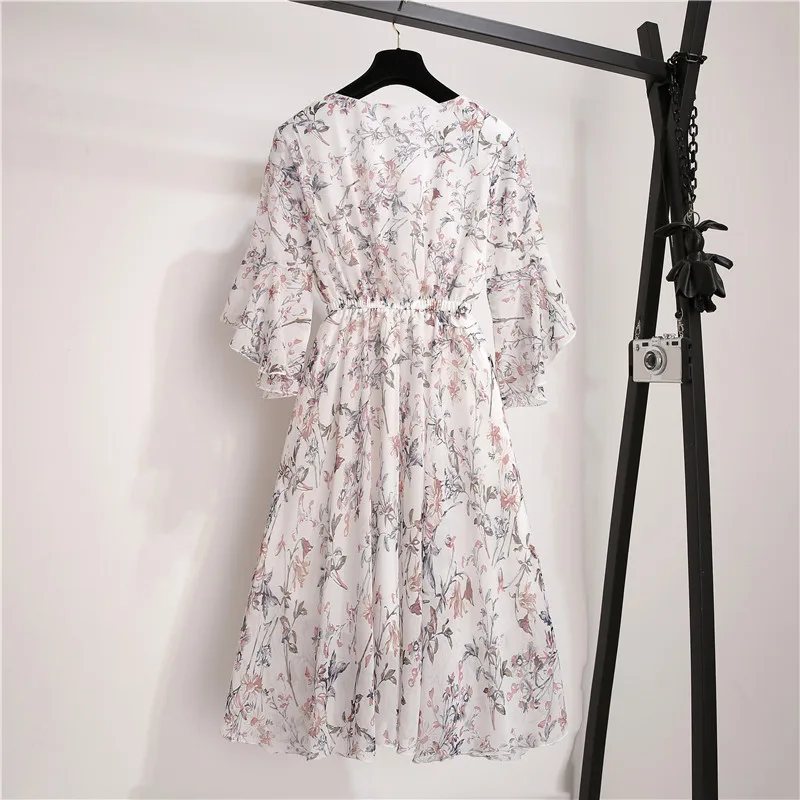 Платье из шифона с цветочным принтом летней моды 2019 года с V-образным вырезом, короткими рукавами расклешенной формы для женщин в офисном стиле, стройное и элегантное, с подкладкой.