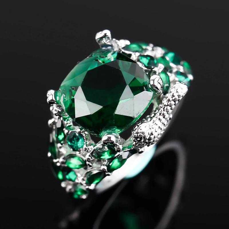 

Vintage Green Stone Rings for Women Luxury Jewelry Couple Wedding Hollow Mosaic Crystal Gift Wholesale B4N166