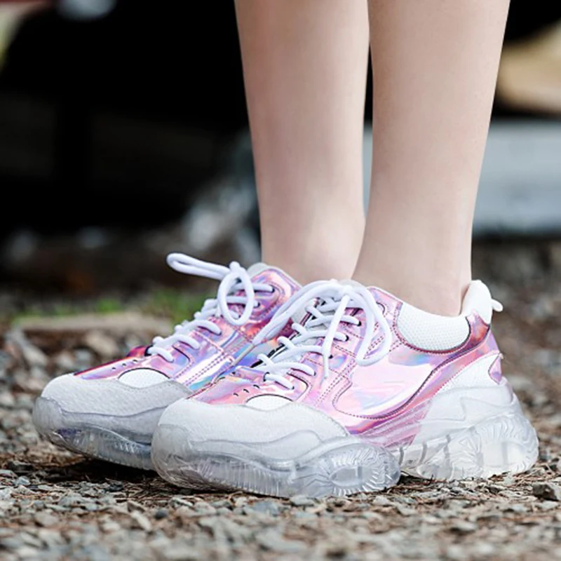 Женские кроссовки на платформе и прозрачном каблуке 5 см с закругленным носком