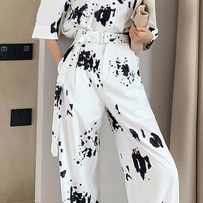 Женские брюки с принтом TWOTWINSTYLE летние прямые высокой талией и широкими штанинами