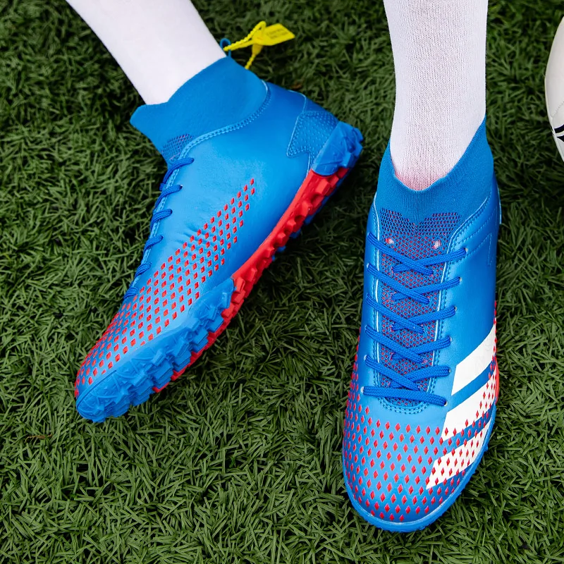 Высокие спортивные кроссовки мужские комнатные детские футбольные бутсы