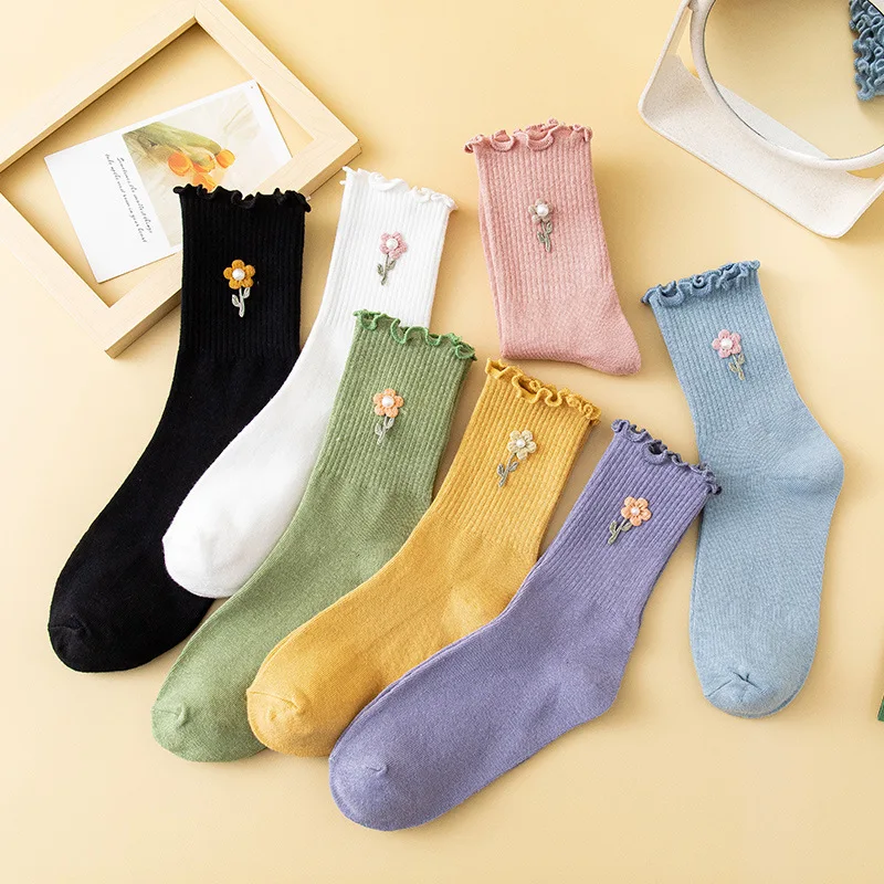 

Цветочные женские носки, жаккардовые женские носки, модные кружевные стандартные хлопковые носки средней длины, осенне-зимние японские нос...
