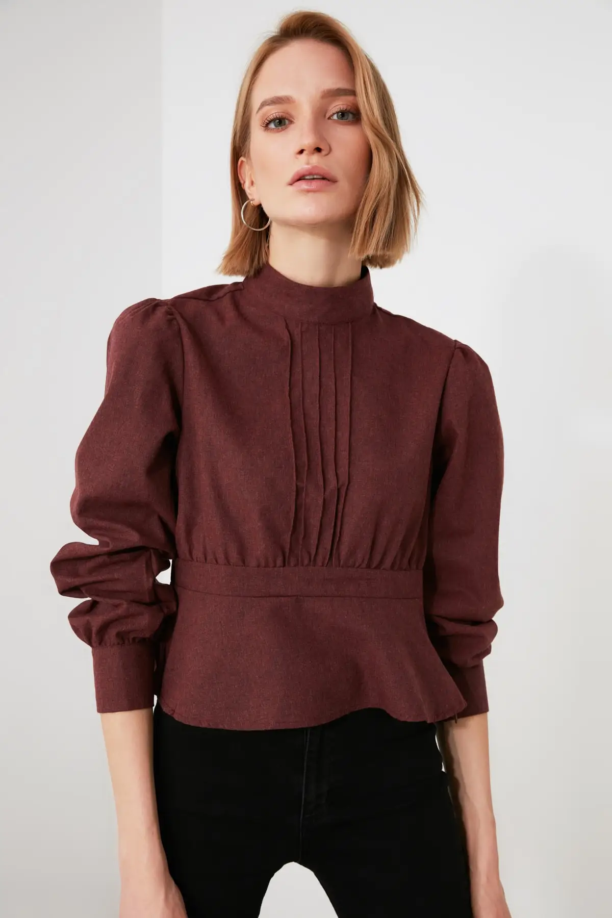 

Trendyol Upright Collar Blouse TWOAW21BZ1387