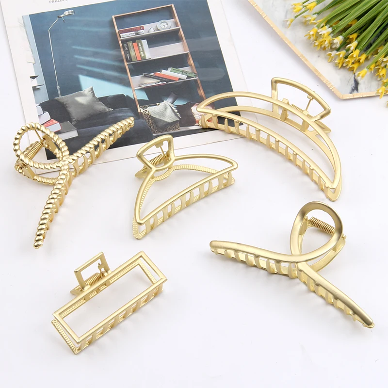 

Fashion Metal Catch Clip Large Back Head Hair Catch Headdress Female Pearl Hairpin Temperament Alloy Shark Clip Hair Clip Hair
