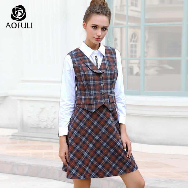 Костюм из двух предметов в английском стиле размер M Женский комплект белая