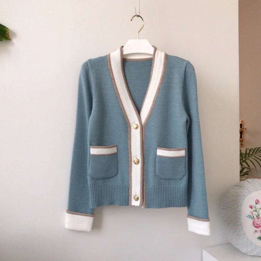 

New 2021 Autumn Winter Women Cardigans Sweaters V-Neck Casual Buttons Cardigans Fashionable Pocket Knitwears Tops