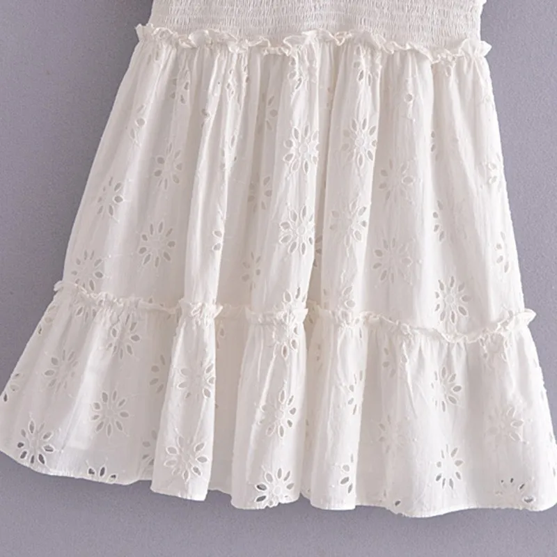 

Alldoke White Summer Dress Casual V-neck Puff Sleeve Hollow Out Flora Oversized Mini Dresses For Women 2021 Vestido De Mujer