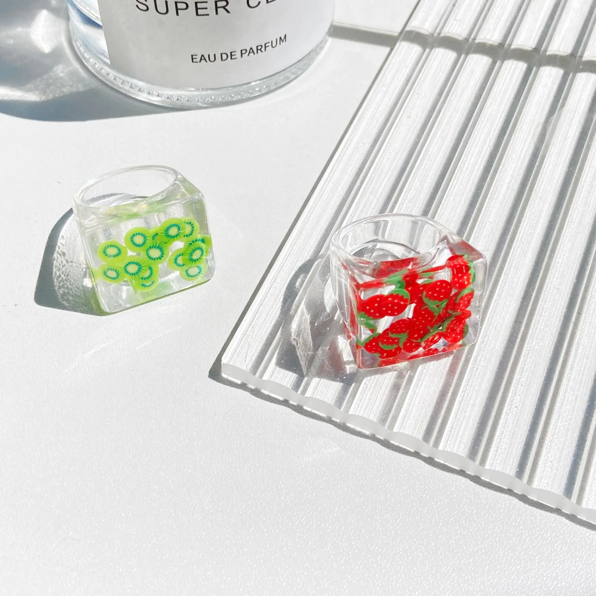 

2021 New Transparent Resin Acrylic Color Geometric Cute Square Fruit Ring Set Female Jewelry Party Gift