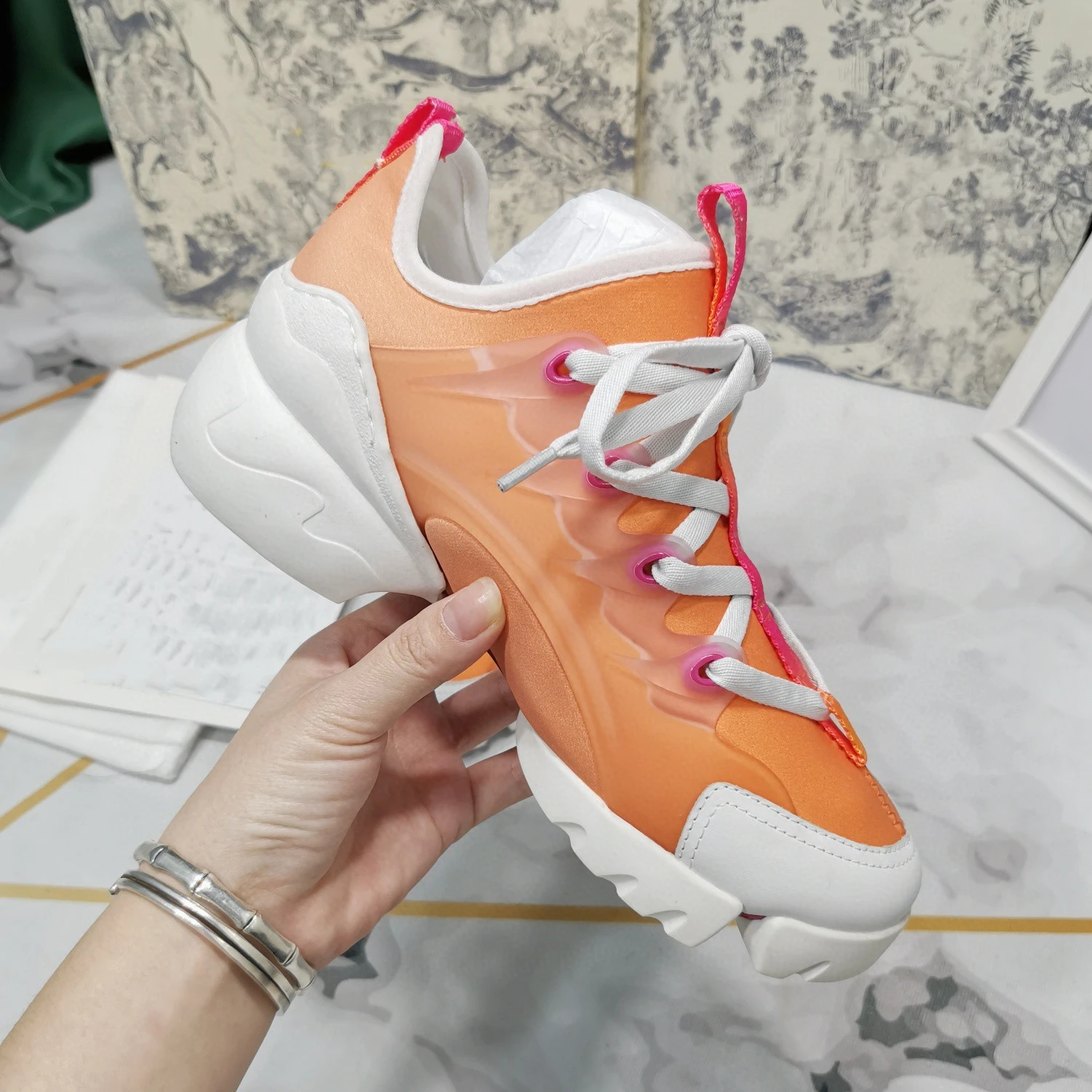 

Women Fashion Sneakers Brand Luxury Flat Sports Shoes Ladies Designer Printing Pattern Casual Running Thick Bottom Dad Shoes New