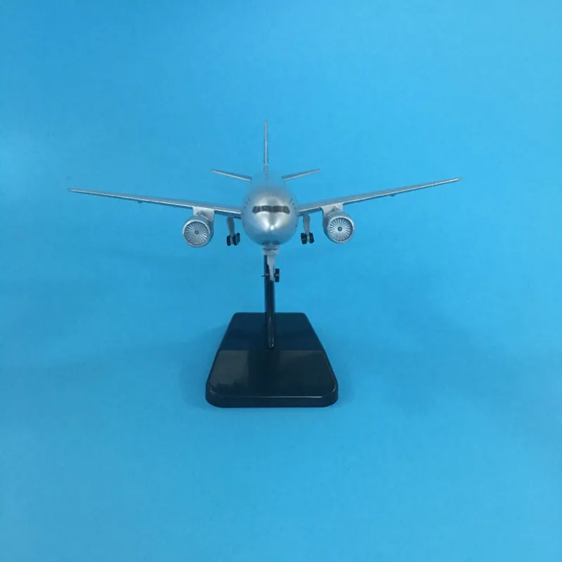 20 см Американская авиакомпания Boeing 777 модель самолета США B777 модель самолета 16 см литая под давлением металлическая Игрушечная модель самолета