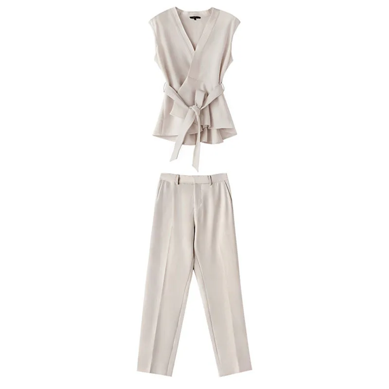 Костюм женский повседневный из двух предметов рубашка без рукавов с завязкой