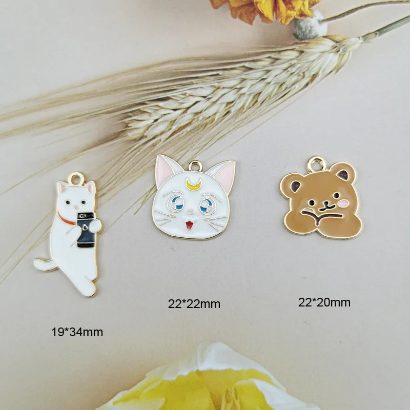 

10pcs/lot Korean Style Enamel Charms Cat Bear Pendants Floatings DIY Jewelry Making Handmade Craft