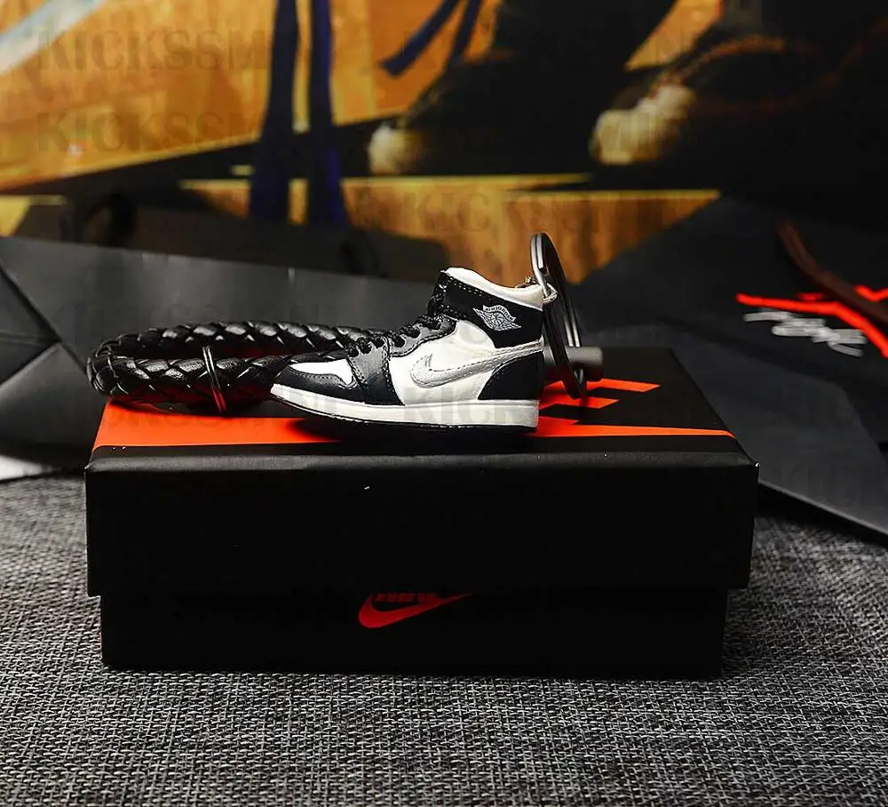 a shoe w rope Персональный DIY Air Jordan " разбитая задняя панель" часть 1 3D кроссовок фигурный брелок сумка коробка Подвеска для пары Кукла аксессуар - Цвет: a shoe w rope