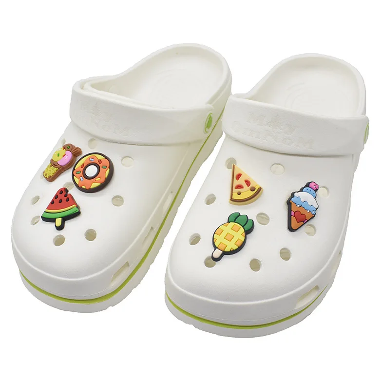 

Hole Shoes Flower Cake Ice Exciting Shoe Accessories PVC Soft Rubber Cartoon Garden Ornament Designer Charms for Crocses