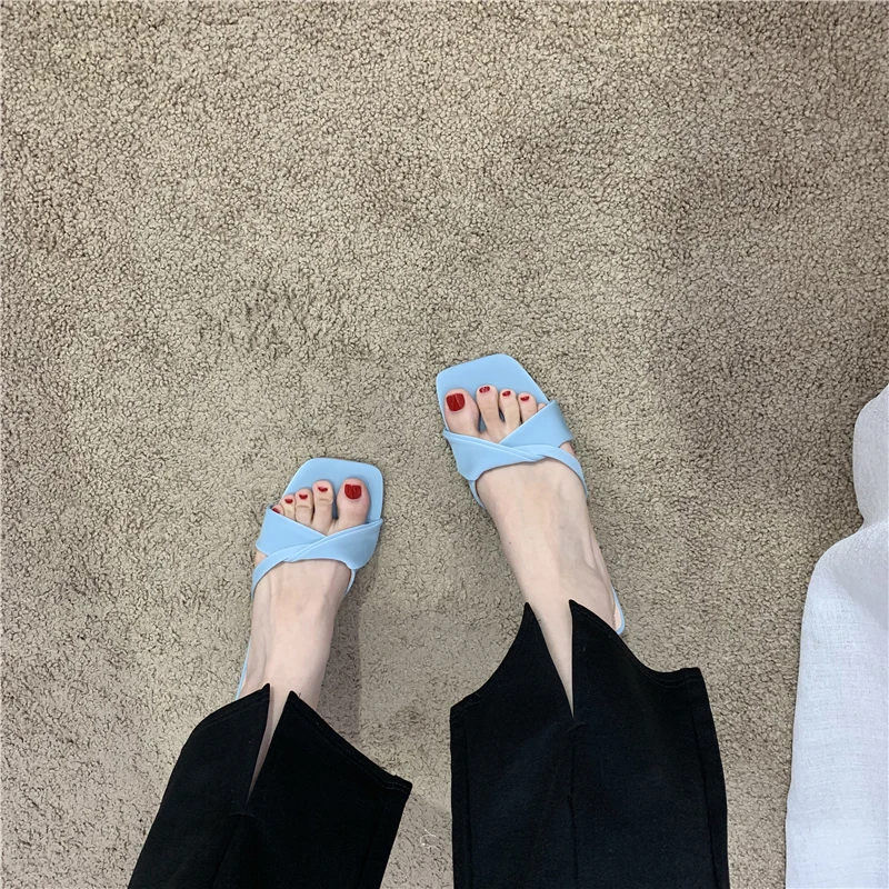 

Shoes Slippers Flat Slipers Women Low Luxury Slides Rubber Flip Flops 2021 Designer Hawaiian PU Rome Low Slippers Casual Shoes S