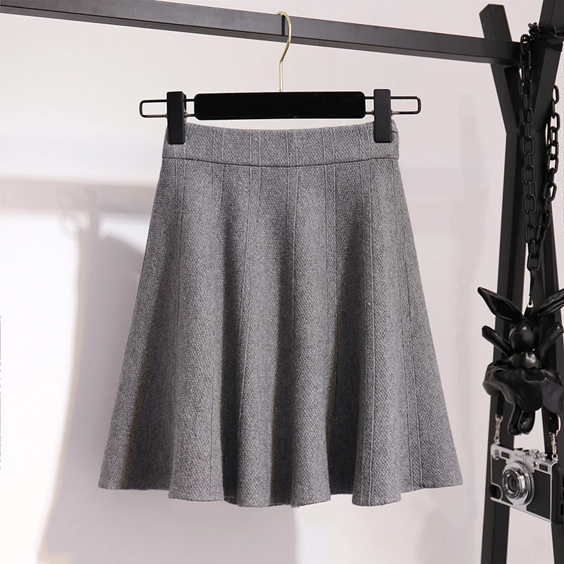 Женская трикотажная короткая юбка-трапеция с поясом на резинке | одежда