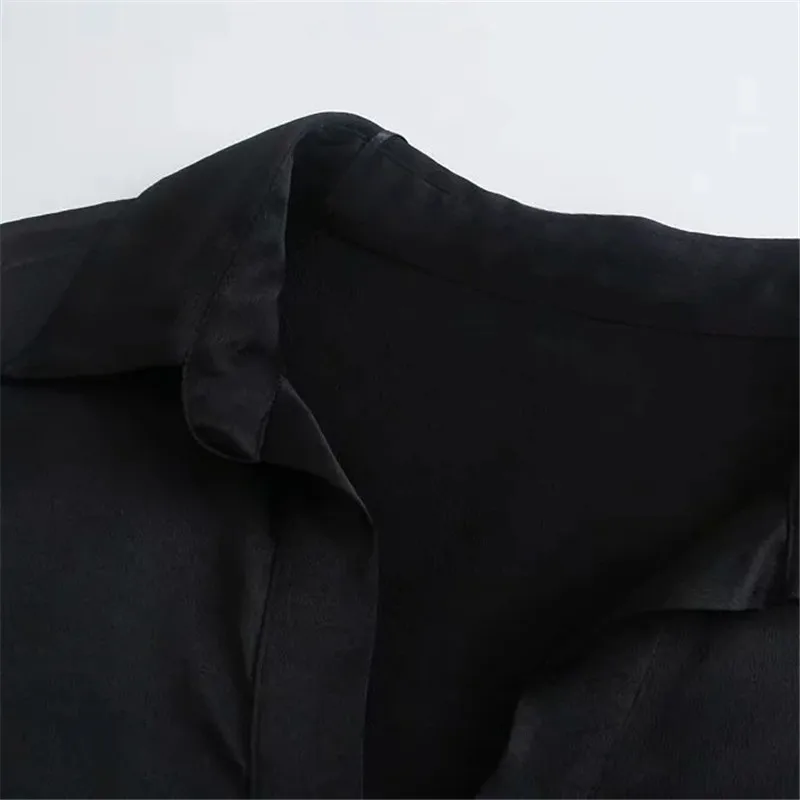 Женская блузка с воротником-стойкой на пуговицах | одежда