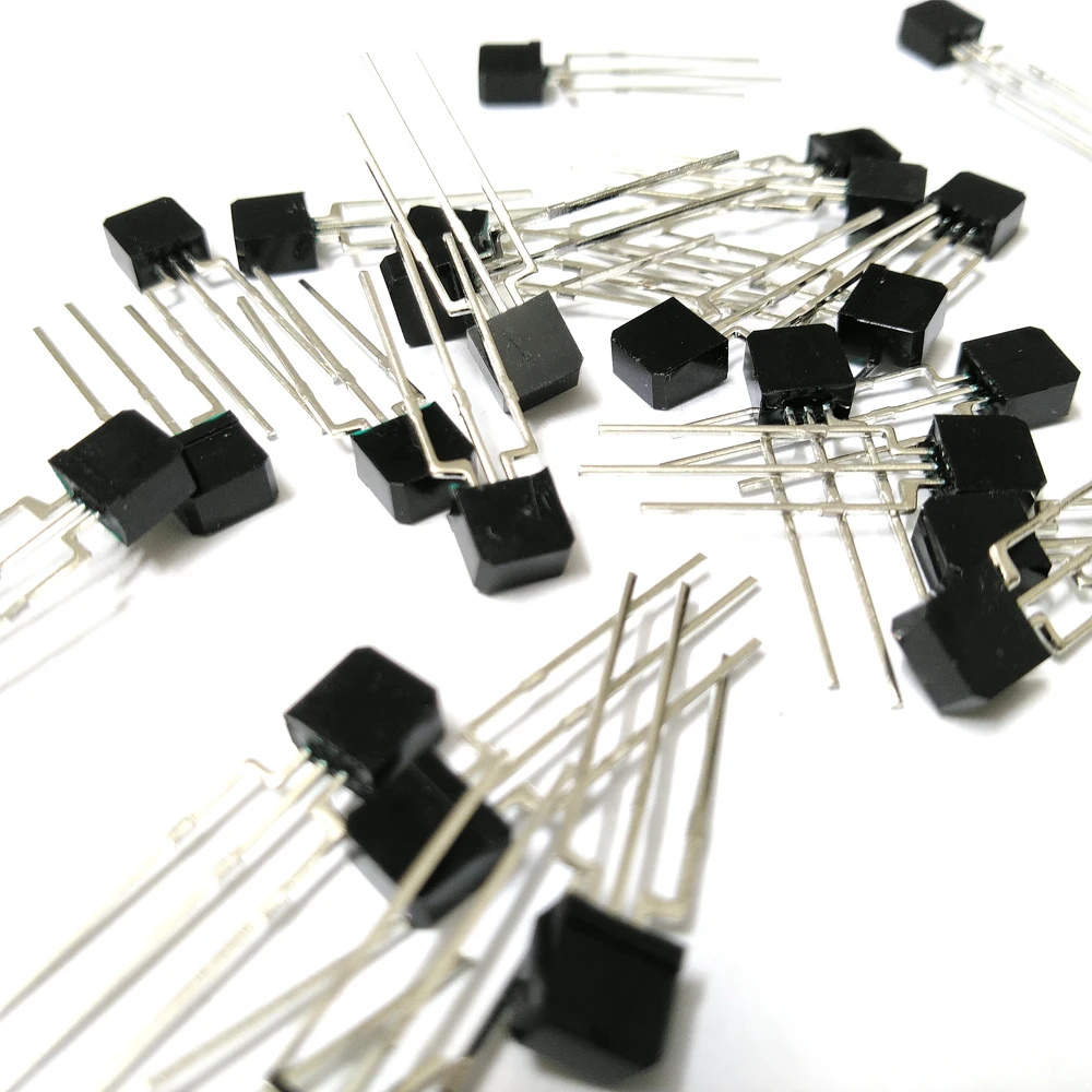 

FMchip 10/100 PT5529B/L2/H2-F 940NM RAD