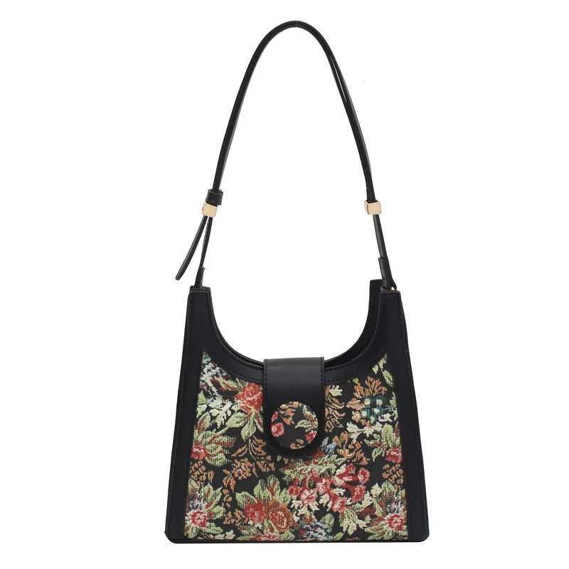 

Autumn and winter new small square bag female fashion handbag trendy personality single shoulder messenger bag wild underarm bag