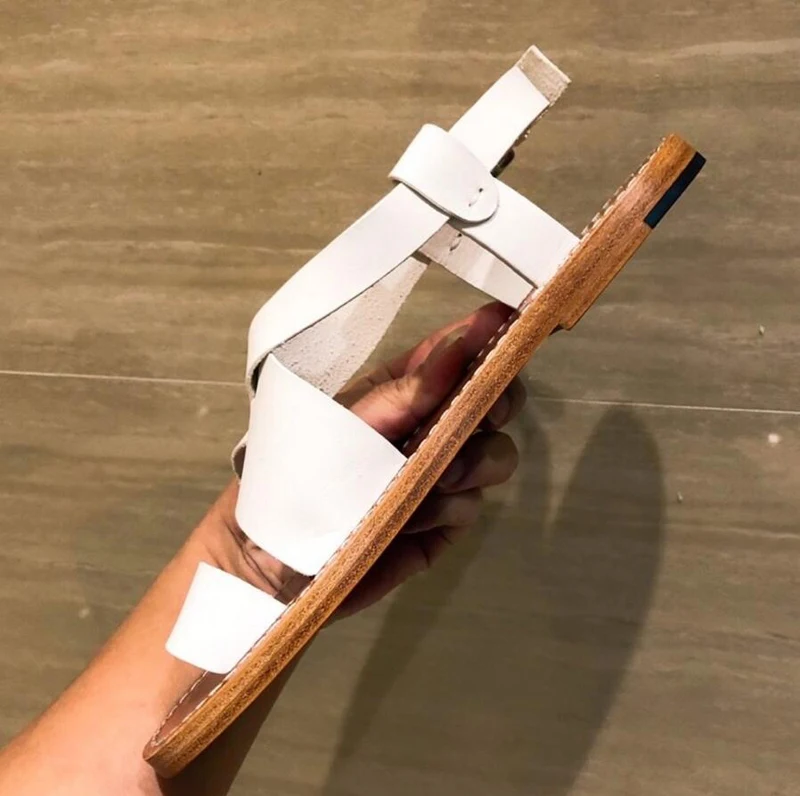 

Prova Perfetto low heels women's sandals Rome style shallow ankle strap flip flops buckle strap clip toe beach shoe