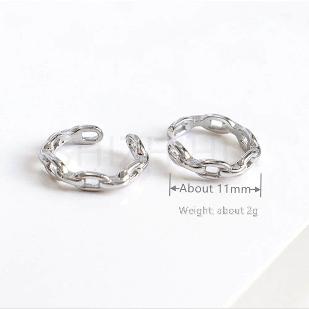 

Women's Simple Non-pierced Retro Round Earrings In Silver Metal