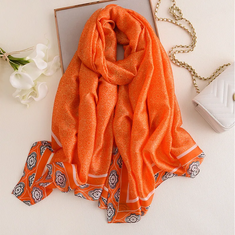 New style Chinese quality silk Spring summer autumn and winter lady beach silk fashion print shawl women beautiful Head scarf