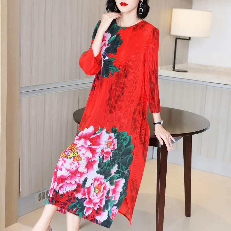 

High End Foreign Style Chinese Style Retro Printed Red Mother Dress Spring 2021 New Women's Loose Size Pleated Dress