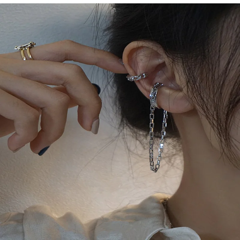 

2021 New Korean Hyperbole Punk Metal Silver Color C-shaped Tassel Chain Ear Bone Clip Earrings for Women Jewelry No Piercing