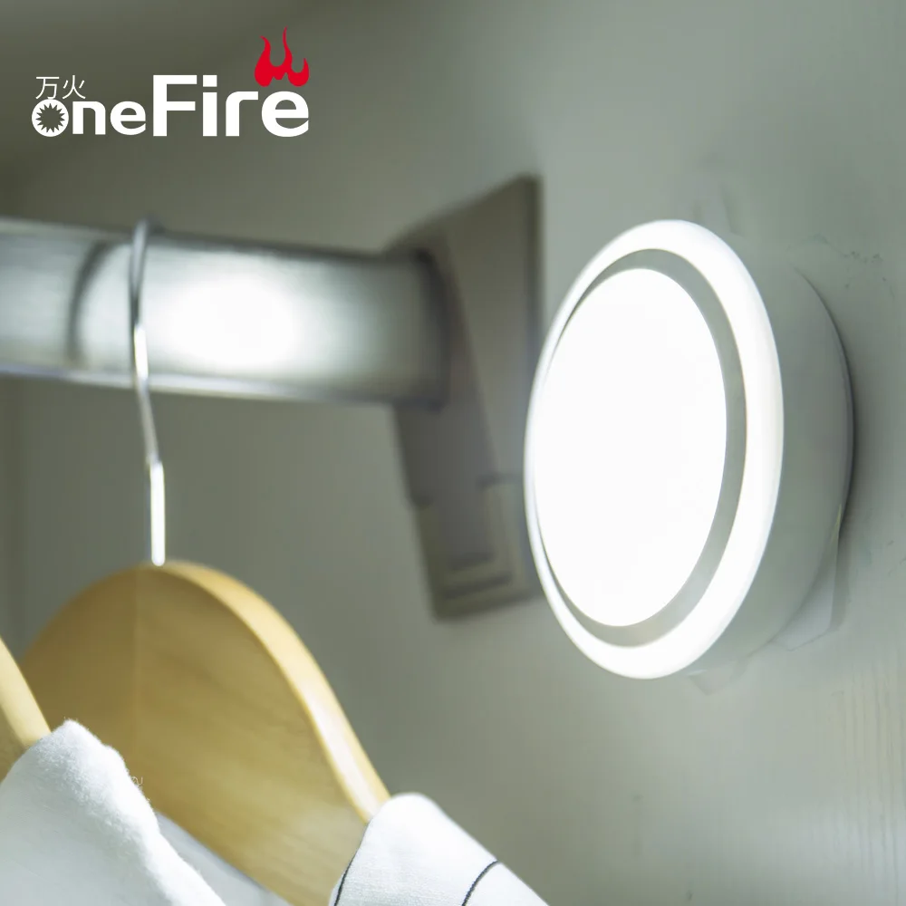 Ночной свет Туалет / WC Светодиодные датчики движения Лампа с датчиком батарейным