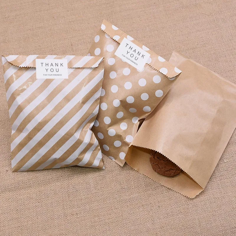 

100pcs 13x18cm Kraft Paper Bags Polka Dots Chevron Candy Treat Bags Christmas Wedding Birthday Party Favors Packaging Supplies