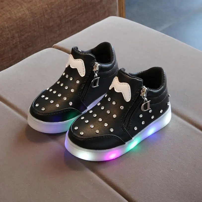 Кроссовки Детские светящиеся со светодиодной подсветкой размеры 21-30 | Детская