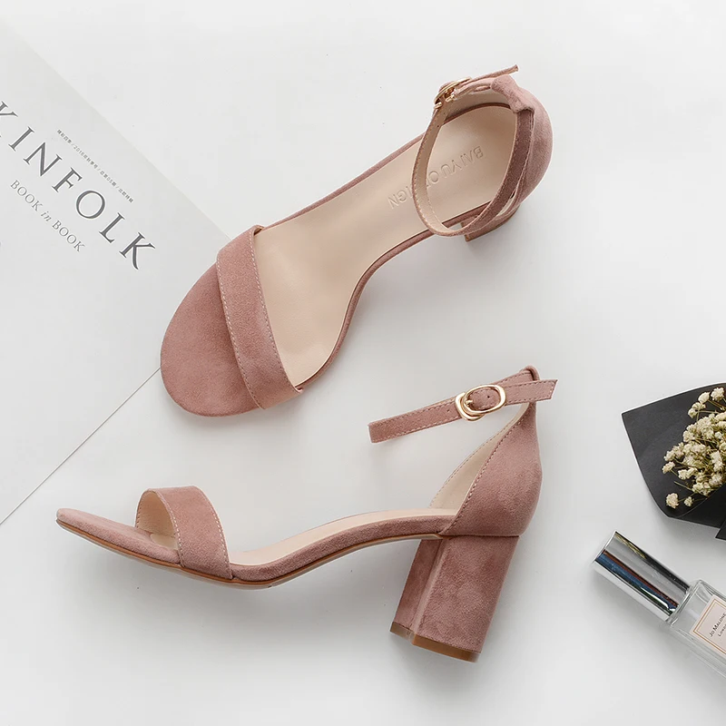 Женские босоножки из искусственной замши на высоком квадратном каблуке с