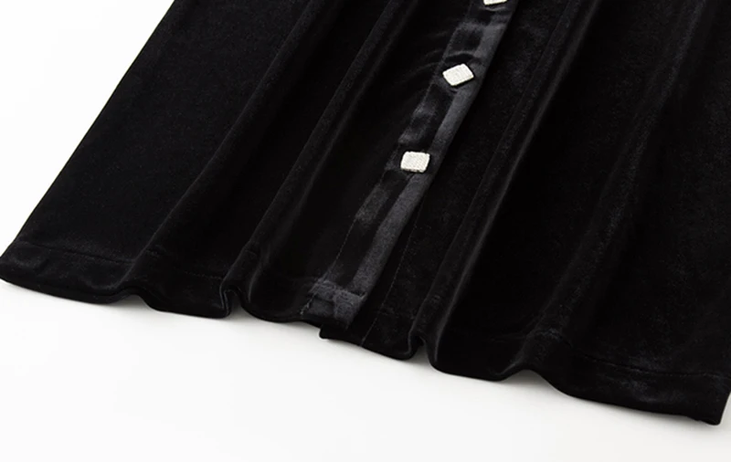 

Retro Black women's Velvet shirt, loose long sleeve round neck shirt, popular in spring and autumn 2021 1dd3177