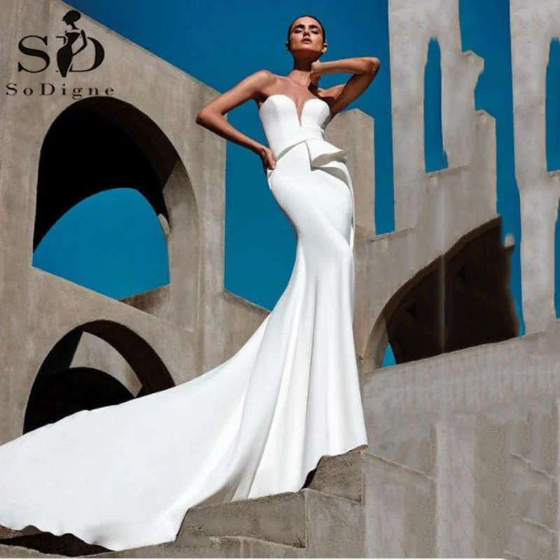 

Mermaid Satin Wedding Dresses 2021 Simple Sweetheart Backless Beach Bridal Gown Plus Size Wedding Party Dress