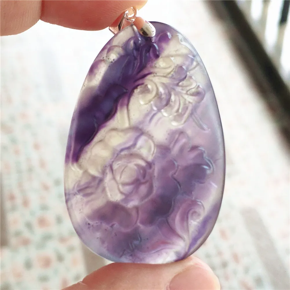 

Natural Colorful Fluorite Quartz Pendant 48x32x10mm Women Men Flower Carved Fluorite Necklace Jewelry Fashion Stone AAAAA