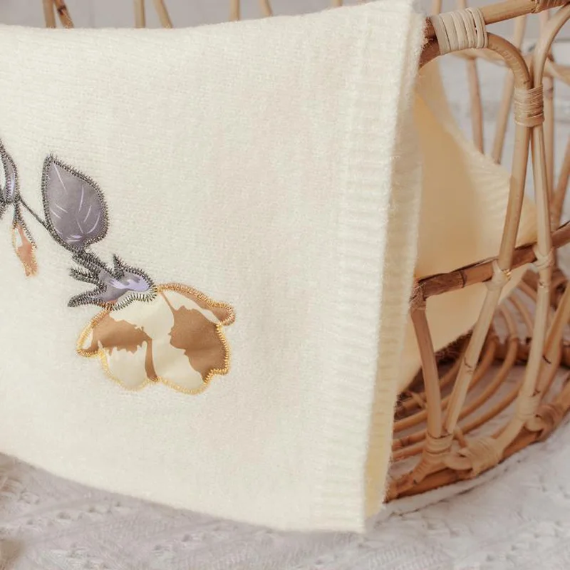 

2020 Spring New Fashion Elegant Woman Warm Knitted Sweater Pullovers Long Sleeve Loose Tops Holiday Vacation Sweaters