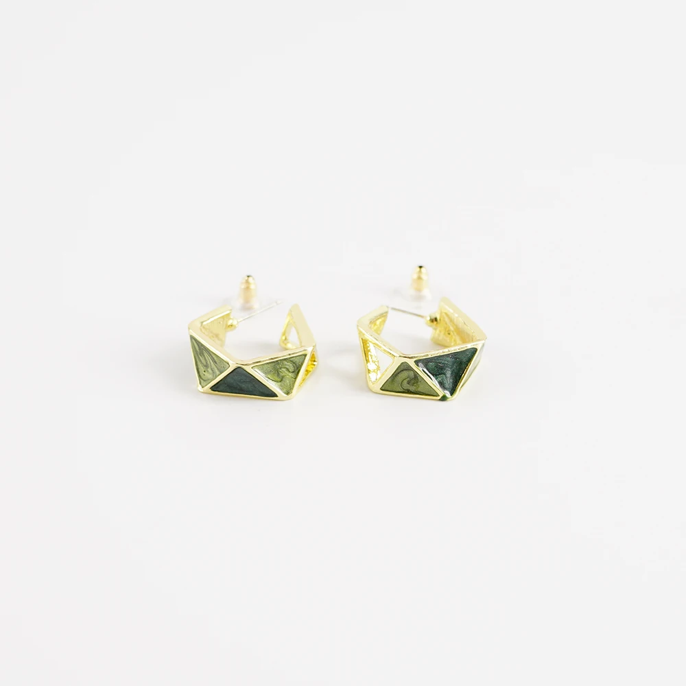 

LeeSell Vintage Fashion Pretty C-Shape Drop Oil Green Contrast Color Dainty Stud Earrings For Women Office Lady Jewelry